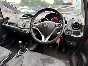 Used 2009 Honda Jazz Es Red - Interior and Exterior details 10