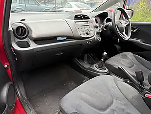 Used 2009 Honda Jazz Es Red - Interior and Exterior details 11