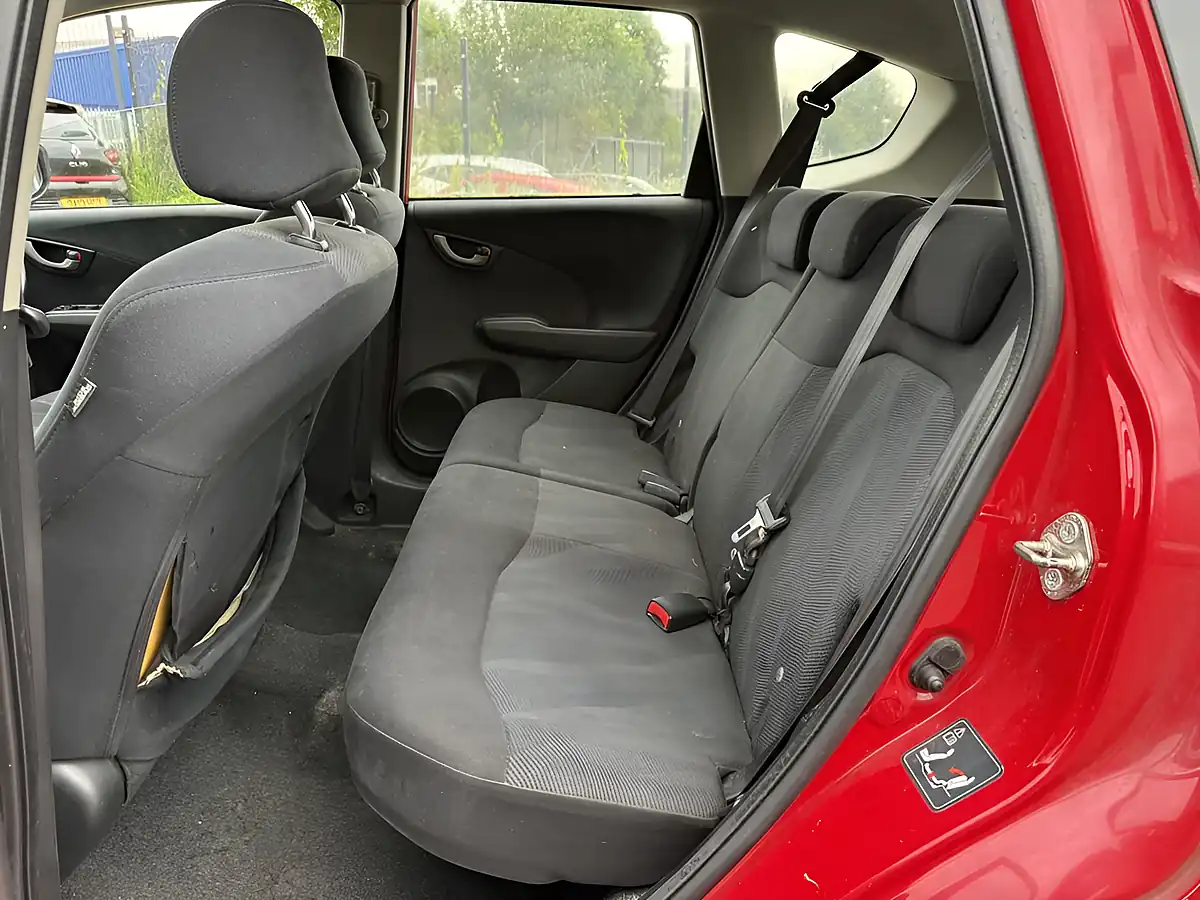 Used 2009 Honda Jazz Es Red - Interior and Exterior details 12