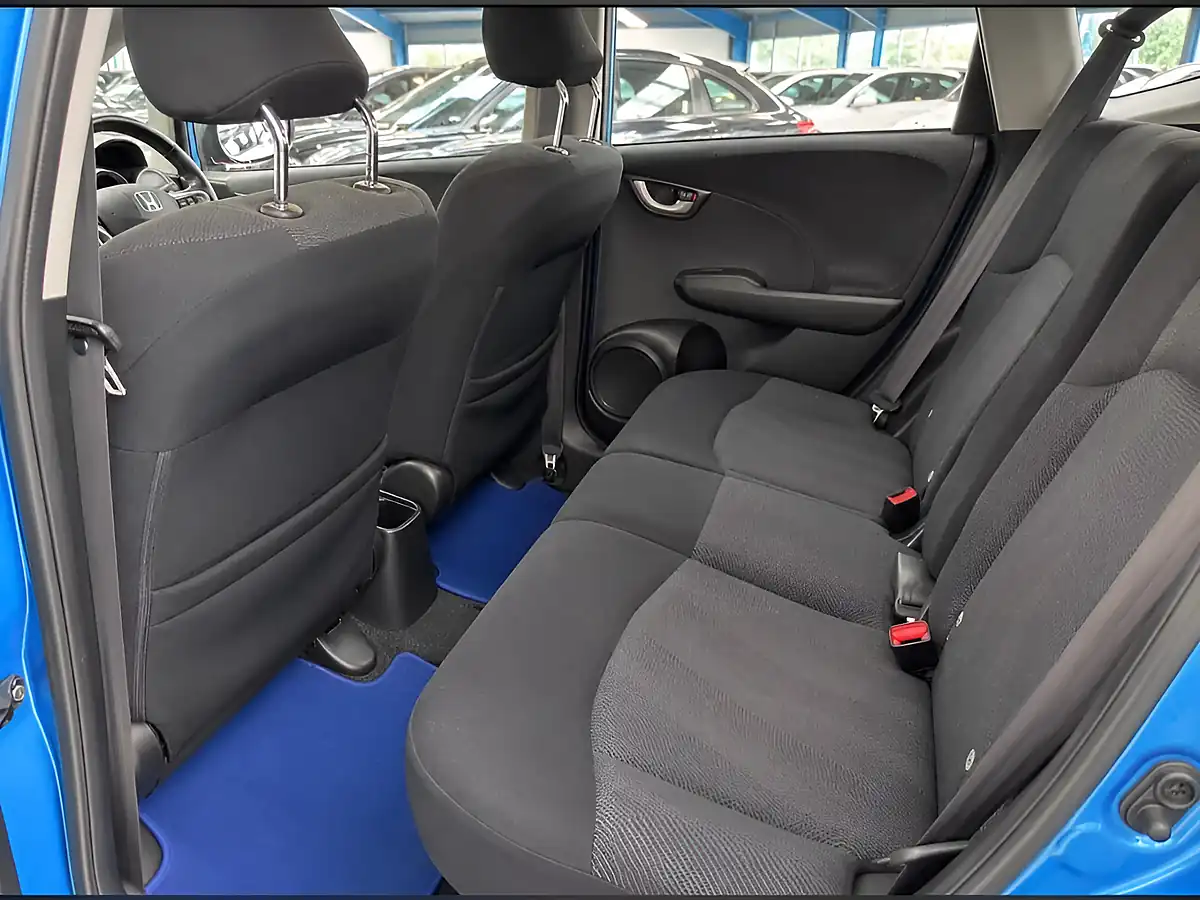 Used 2009 Honda Jazz Ex Blue - Interior and Exterior details 18