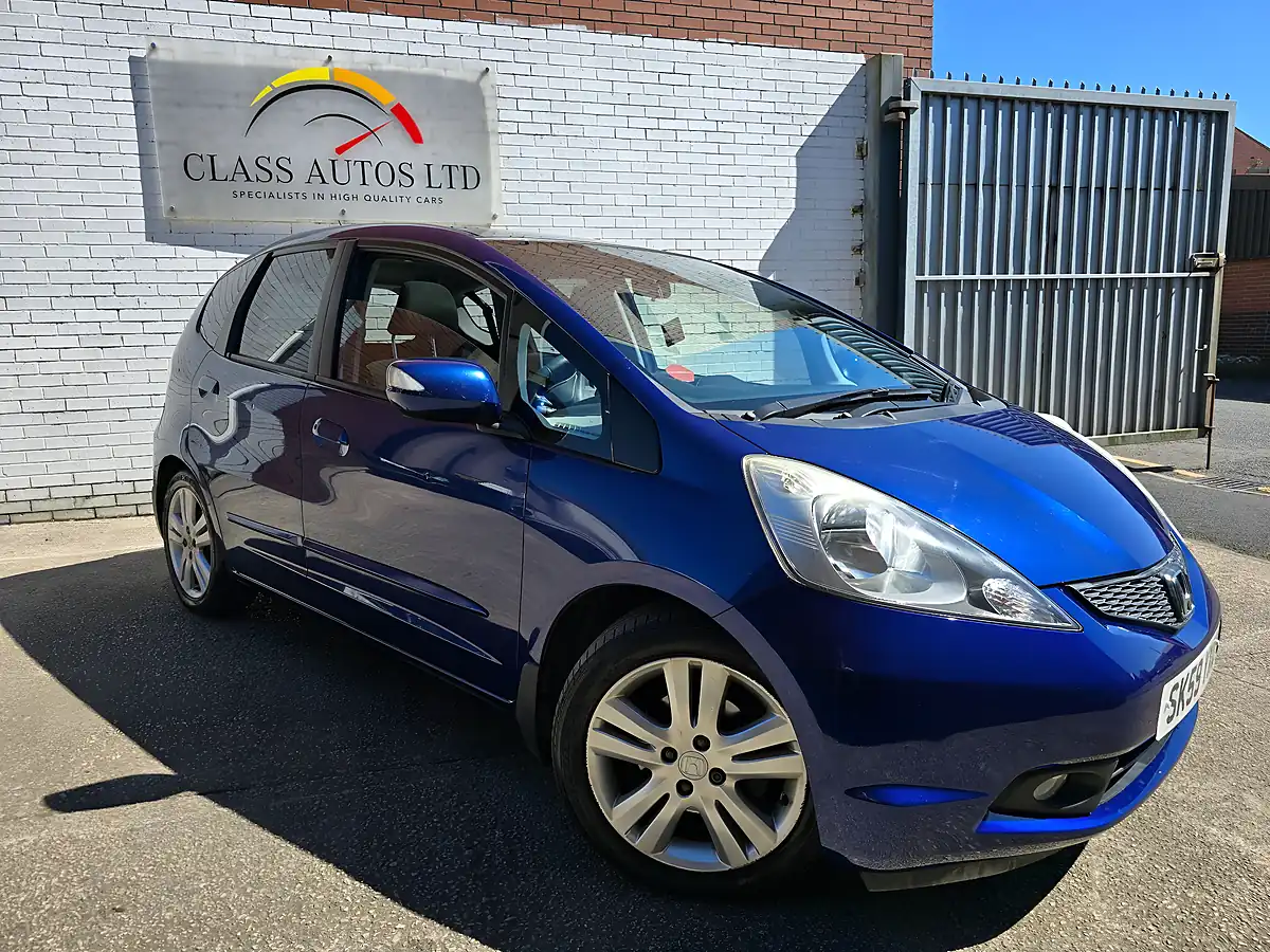 Used 2009 Honda Jazz Ex I-Shift Blue - Front View