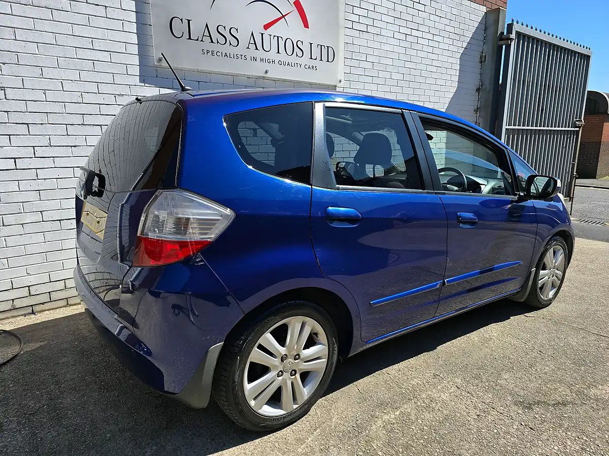 Used 2009 Honda Jazz Ex I-Shift Blue - Interior and Exterior details 11