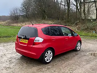 Used 2009 Honda Jazz Ex Red - Interior and Exterior details 6