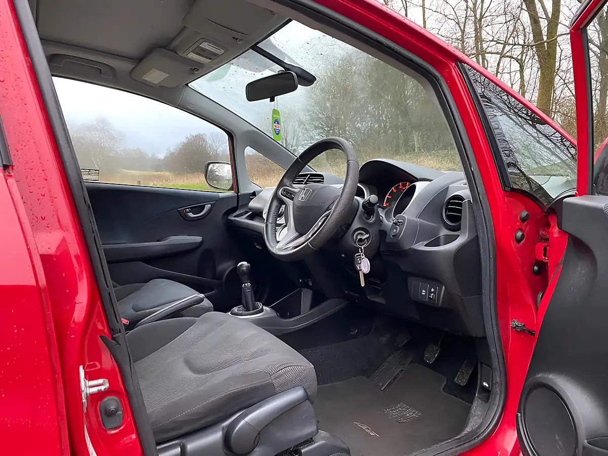 Used 2009 Honda Jazz Ex Red - Interior and Exterior details 8