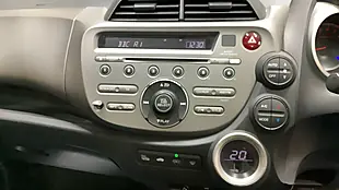 Used 2009 Honda Jazz Ex Red - Interior and Exterior details 7