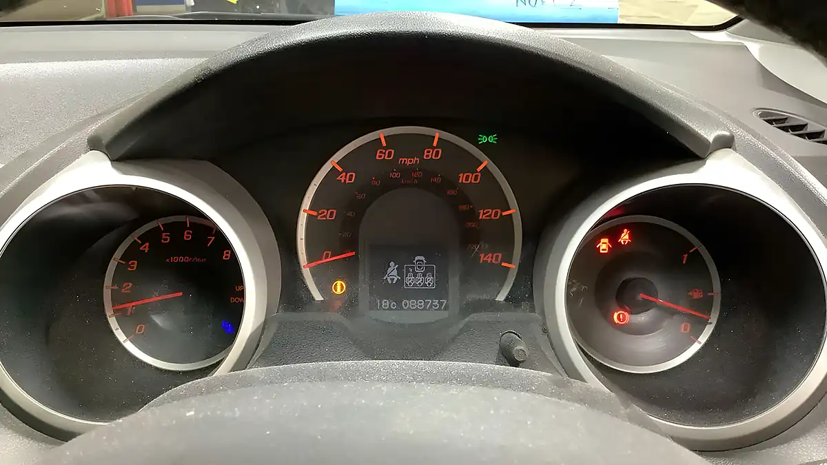 Used 2009 Honda Jazz Ex Red - Interior and Exterior details 8
