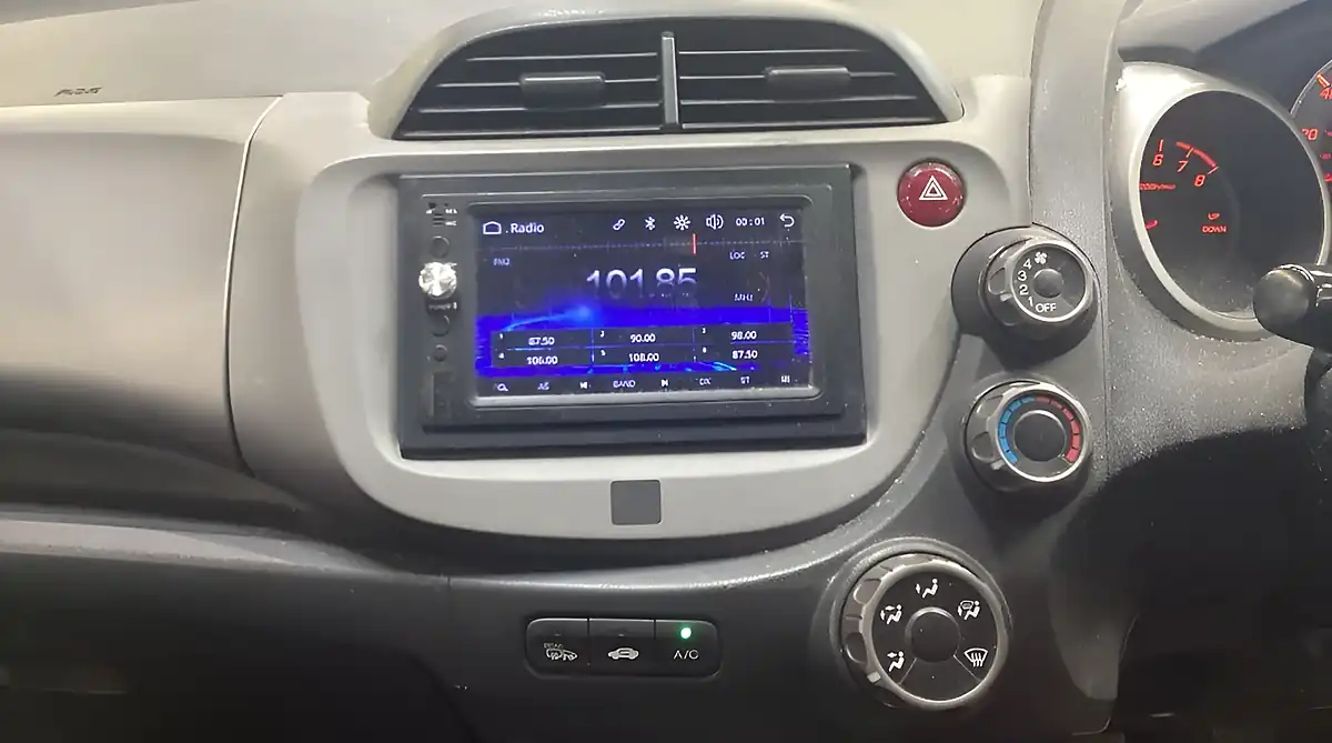 Used 2009 Honda Jazz Se Blue - Interior and Exterior details 10