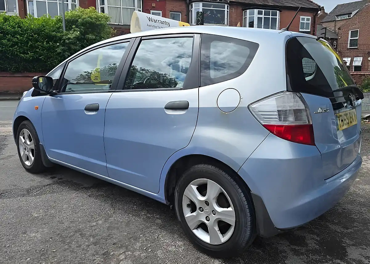 Used 2009 Honda Jazz Se Blue - Interior and Exterior details 14