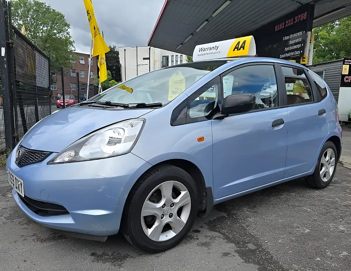 Used 2009 Honda Jazz Se Blue - Interior and Exterior details 4
