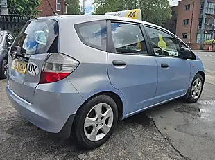 Used 2009 Honda Jazz Se Blue - Interior and Exterior details 7