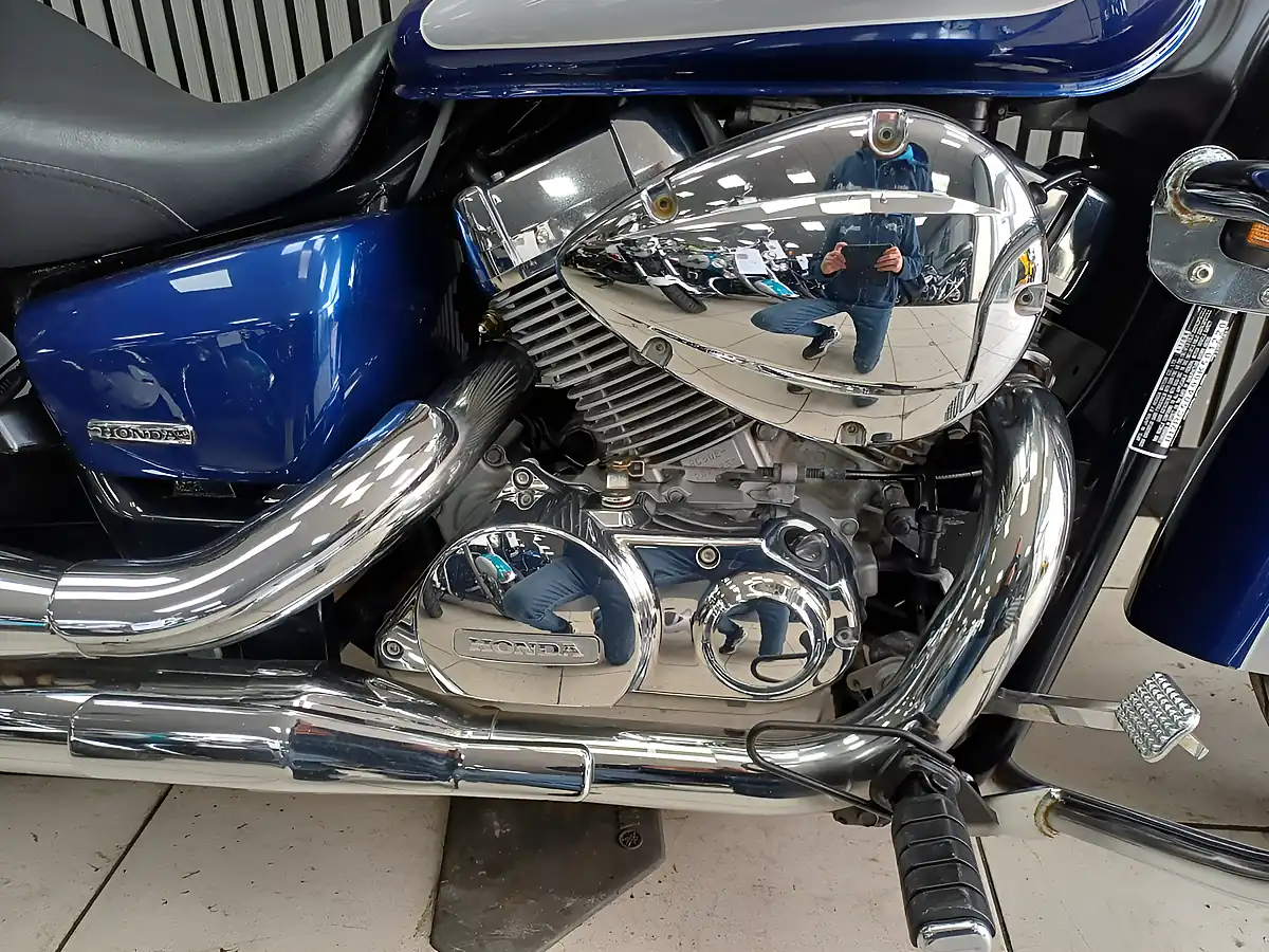 Used 2009 Honda VT750C Blue & Silver - Interior and Exterior details 10