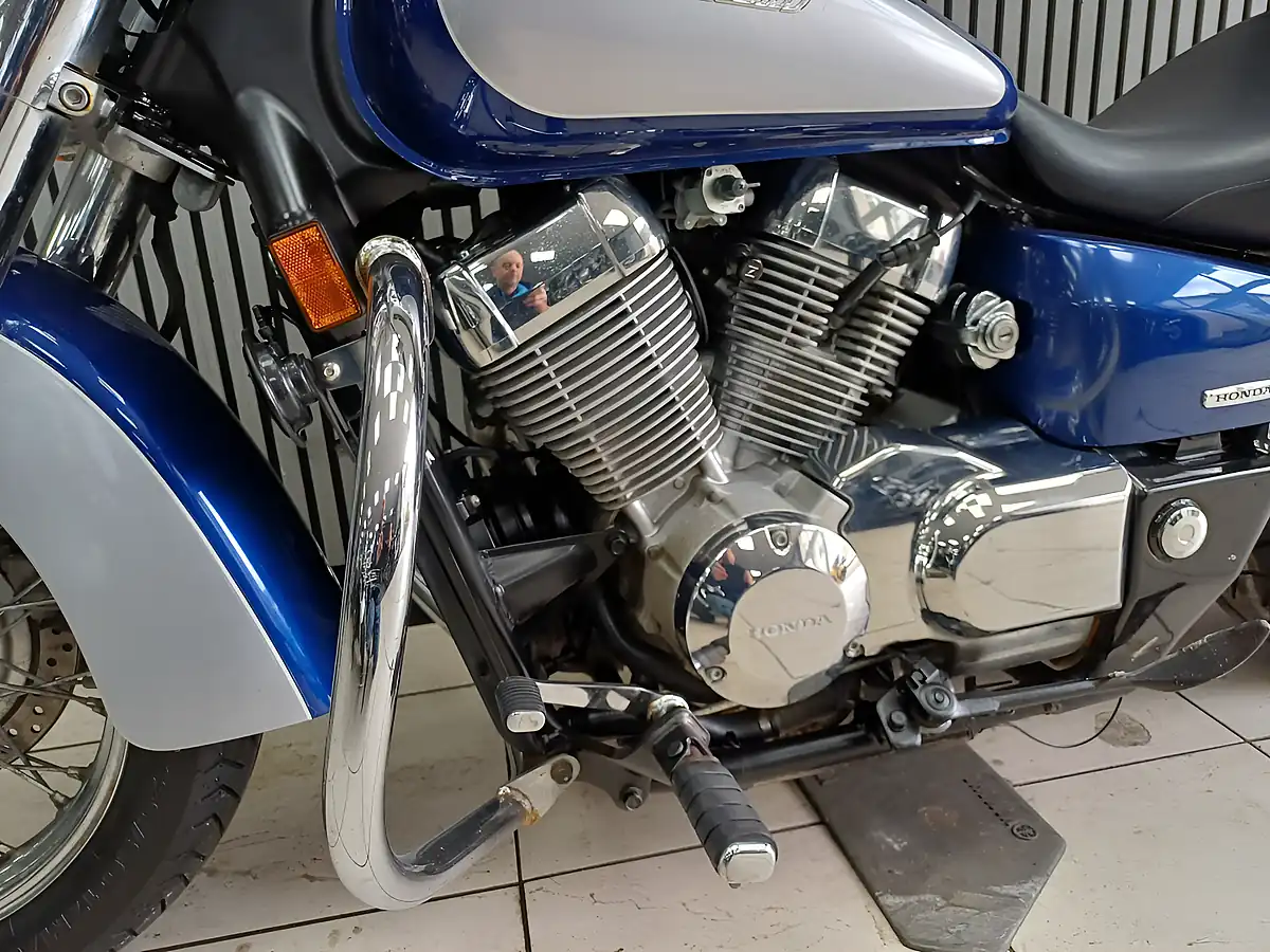 Used 2009 Honda VT750C Blue & Silver - Interior and Exterior details 9