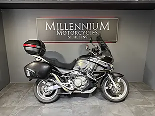 Used 2009 Honda Xl 1000 V-9 Black - Interior and Exterior details 12