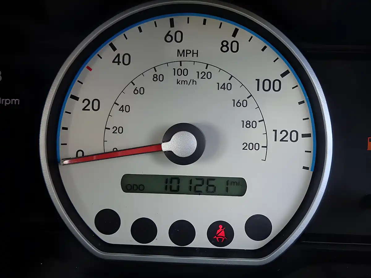 Used 2009 Hyundai I10 Classic Silver - Interior and Exterior details 10