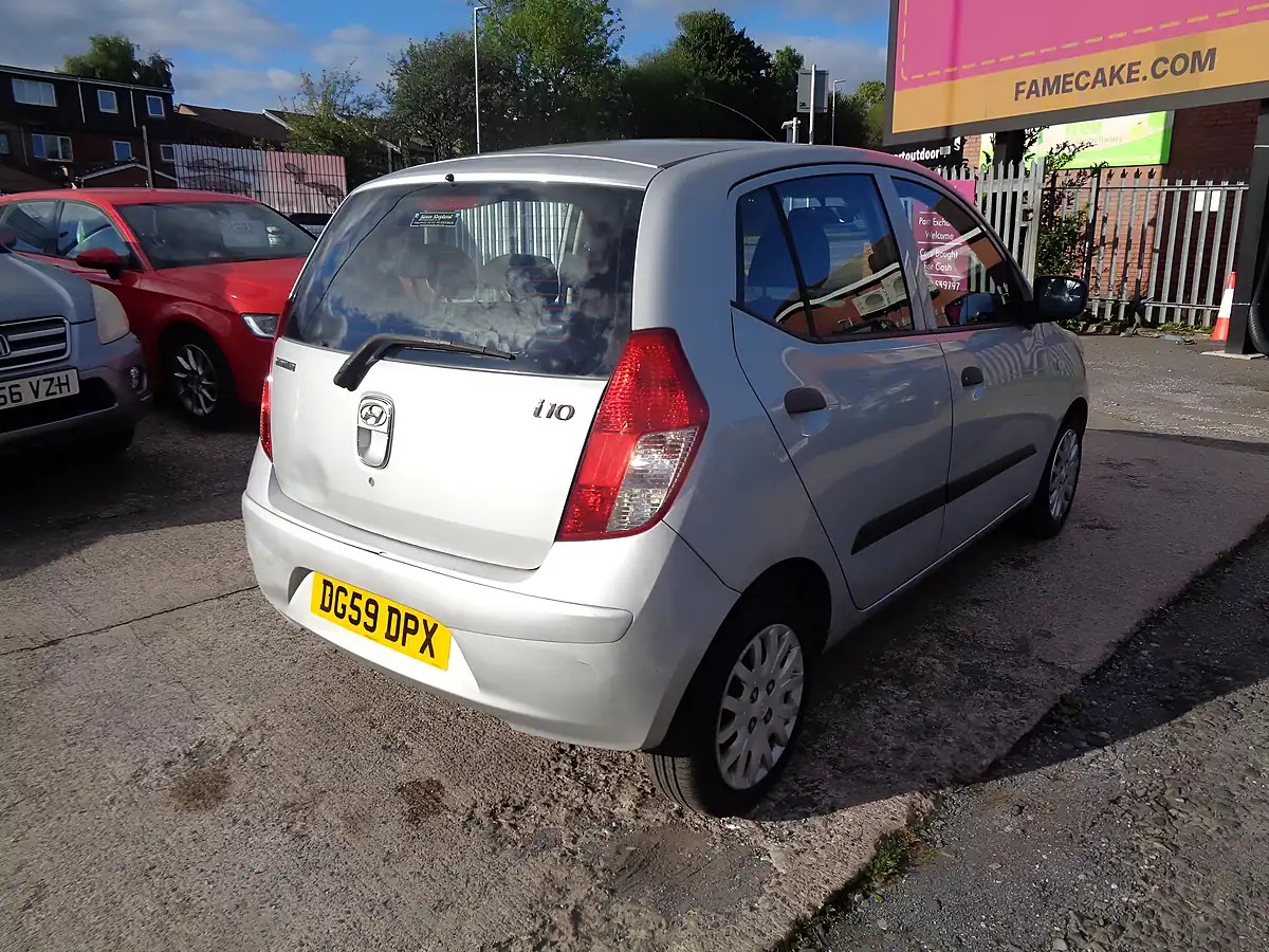 Used 2009 Hyundai I10 Classic Silver - Interior and Exterior details 4