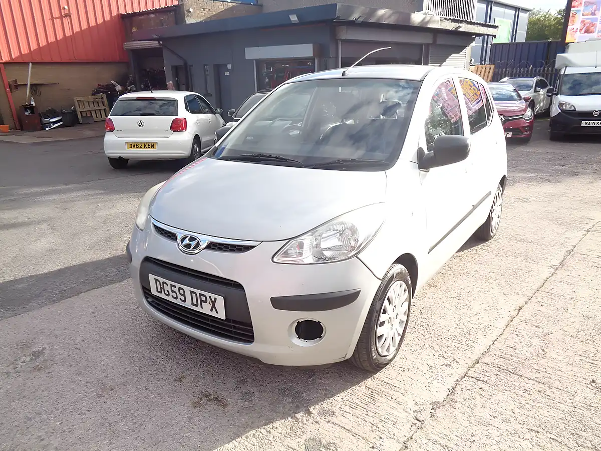 Used 2009 Hyundai I10 Classic Silver - Interior and Exterior details 7