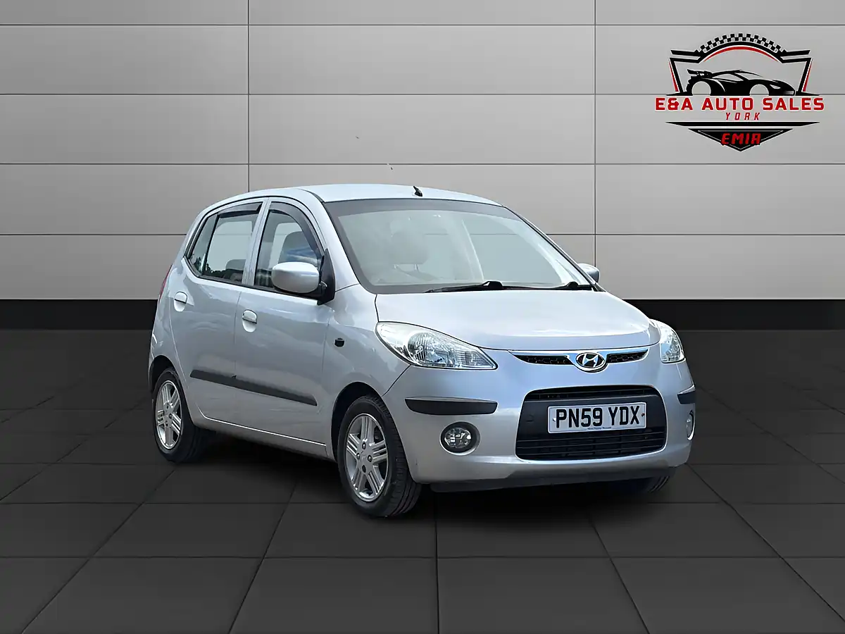 Used 2009 Hyundai I10 Comfort Silver - Front View