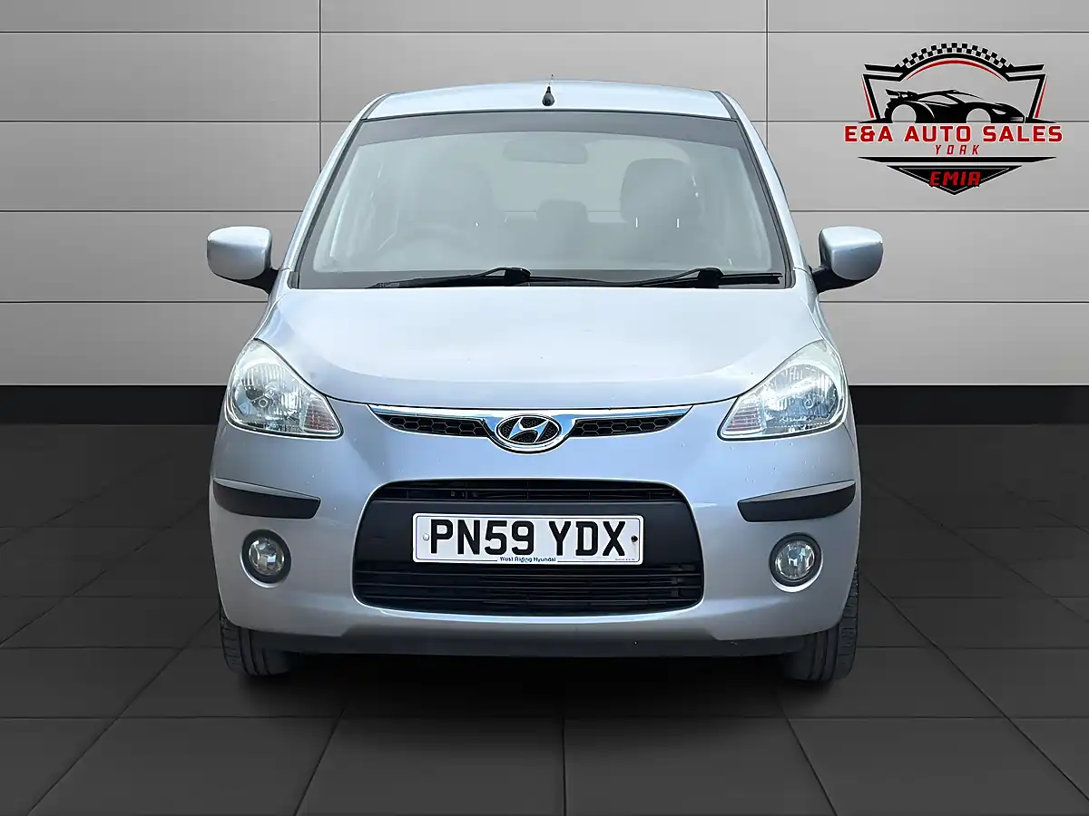 Used 2009 Hyundai I10 Comfort Silver - Interior and Exterior details 2