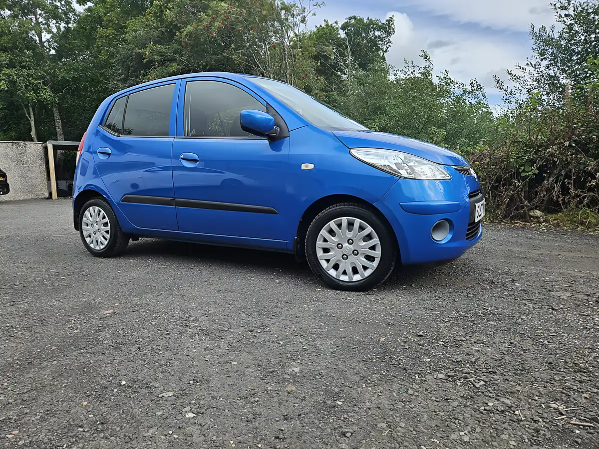 Used 2009 Hyundai I10 Es Blue - Front View