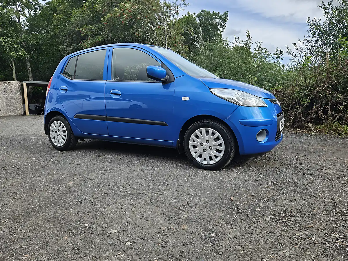 Used 2009 Hyundai I10 Es Blue - Interior and Exterior details 2
