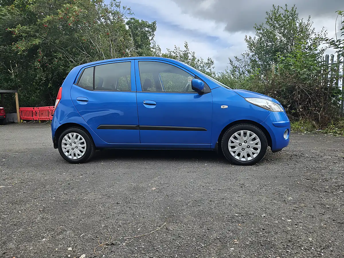 Used 2009 Hyundai I10 Es Blue - Interior and Exterior details 5