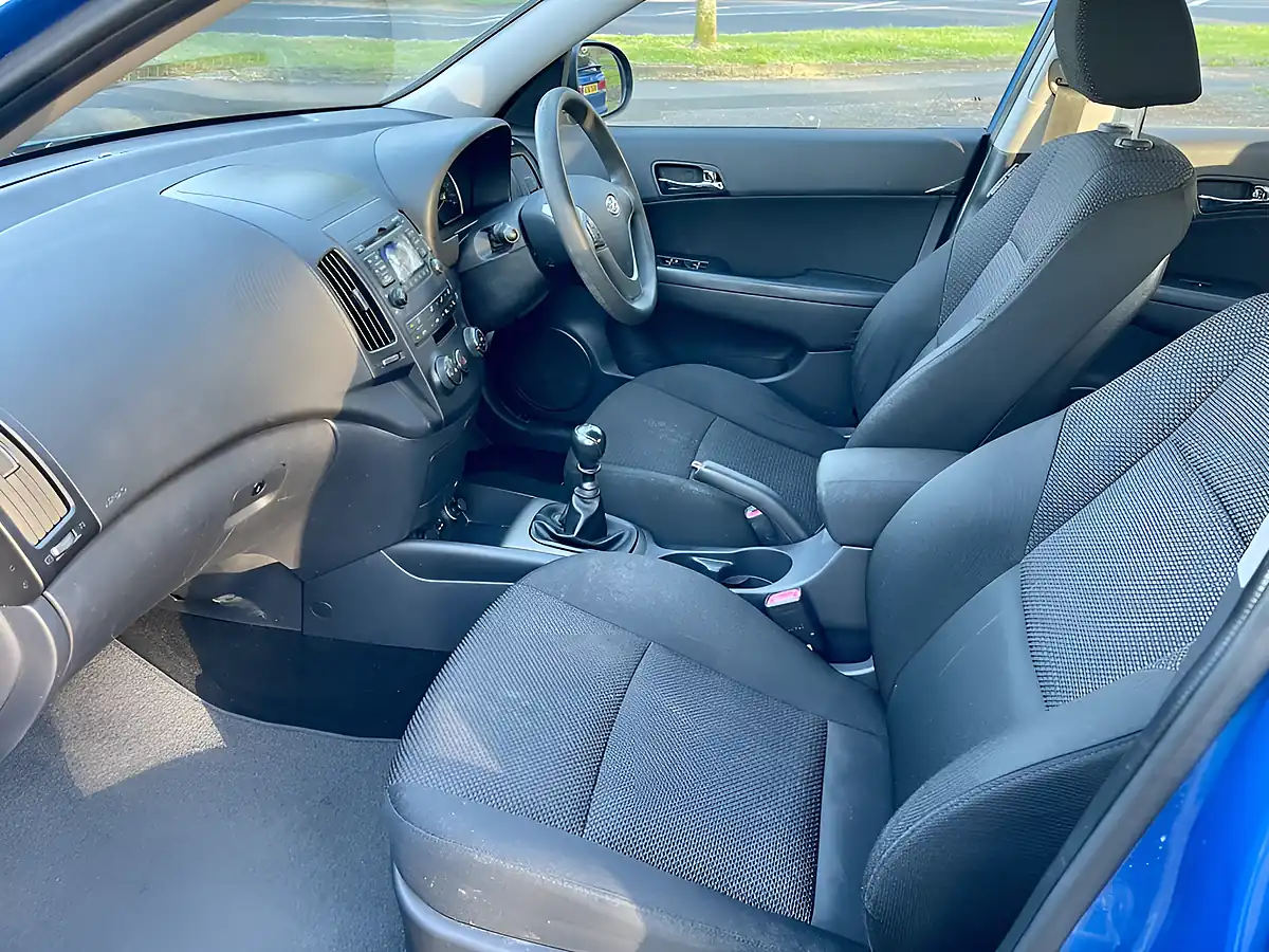 Used 2009 Hyundai I30 Comfort Blue - Interior and Exterior details 12