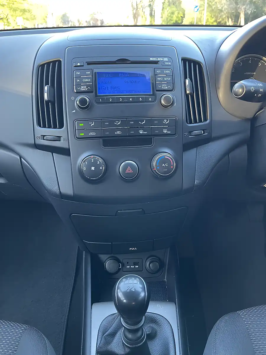 Used 2009 Hyundai I30 Comfort Blue - Interior and Exterior details 14