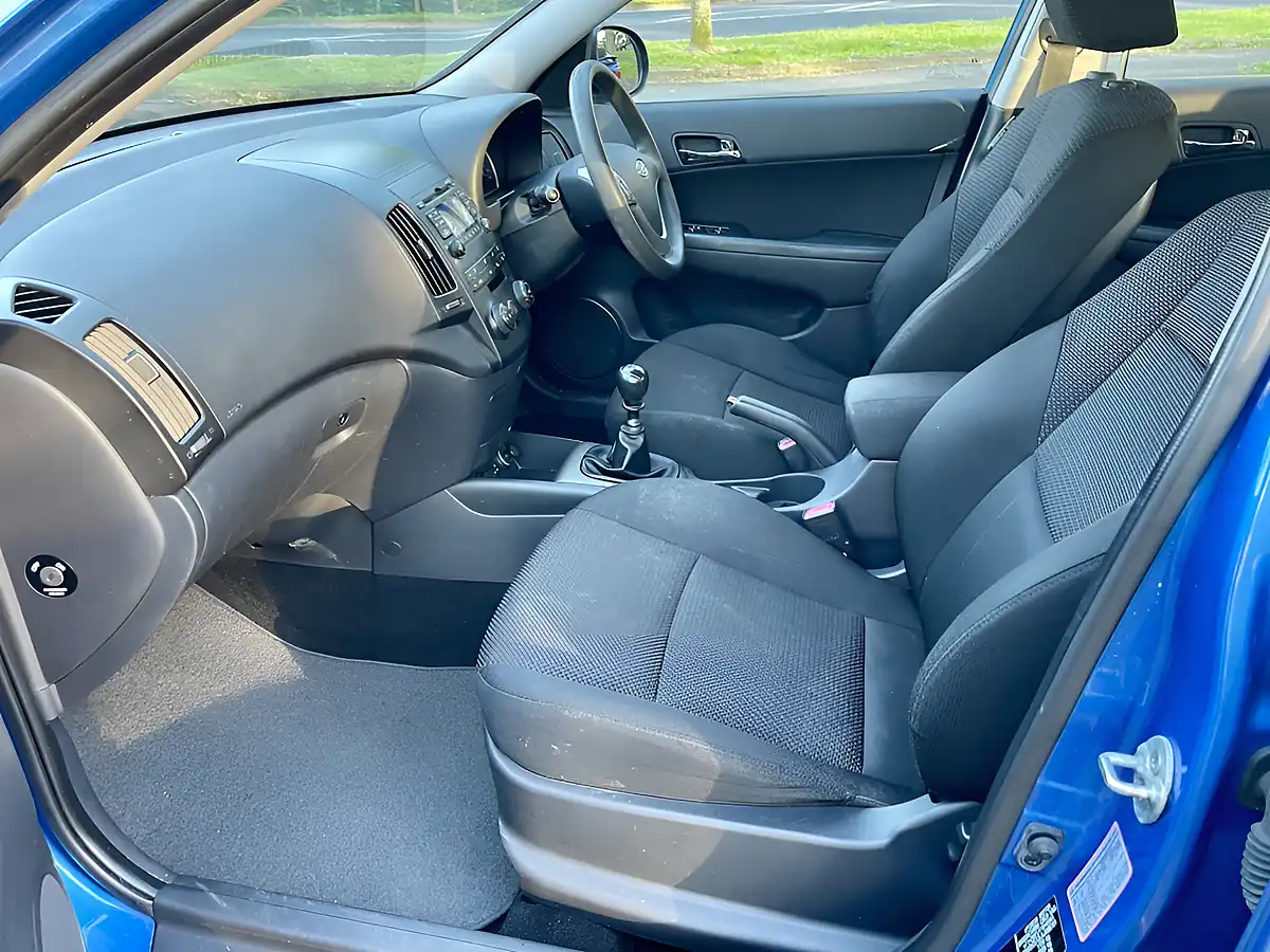 Used 2009 Hyundai I30 Comfort Blue - Interior and Exterior details 15