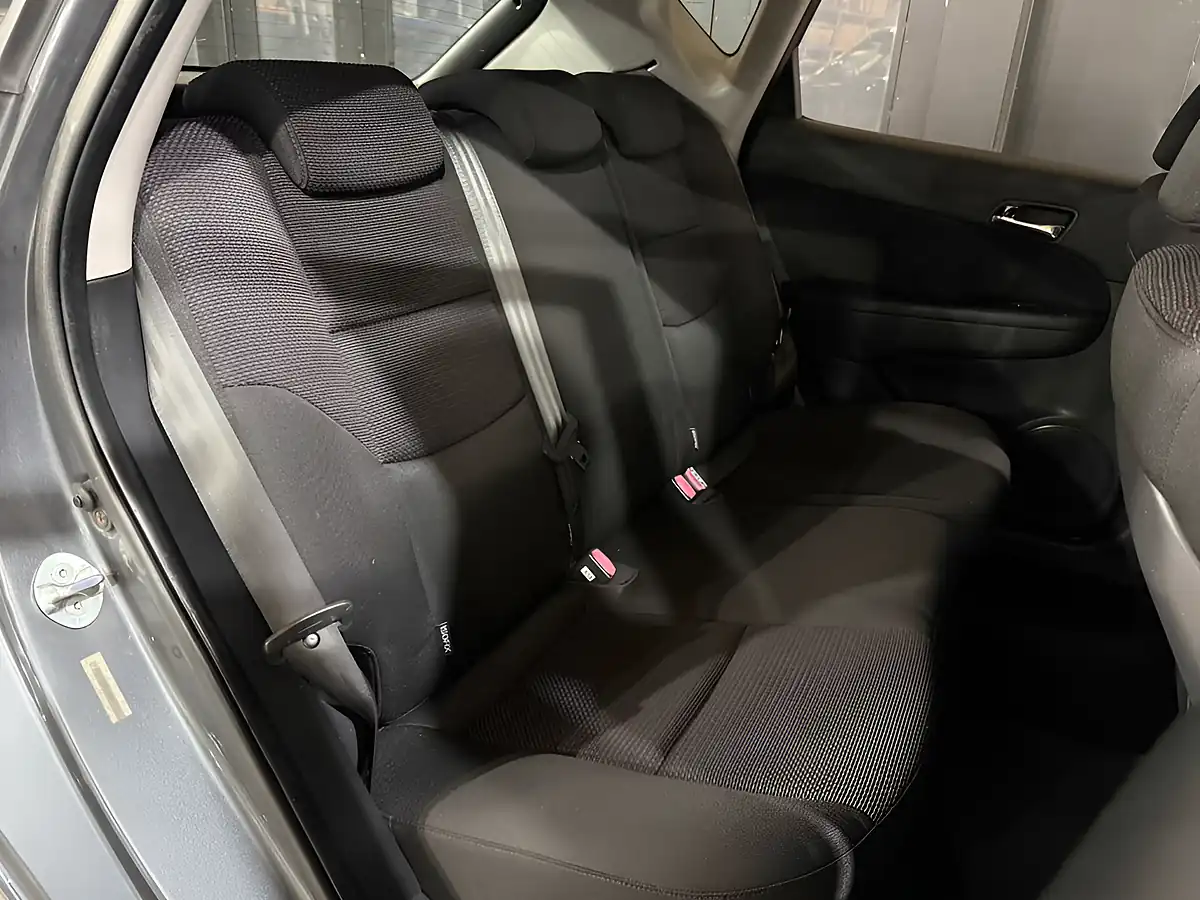 Used 2009 Hyundai I30 Comfort Grey - Interior and Exterior details 15