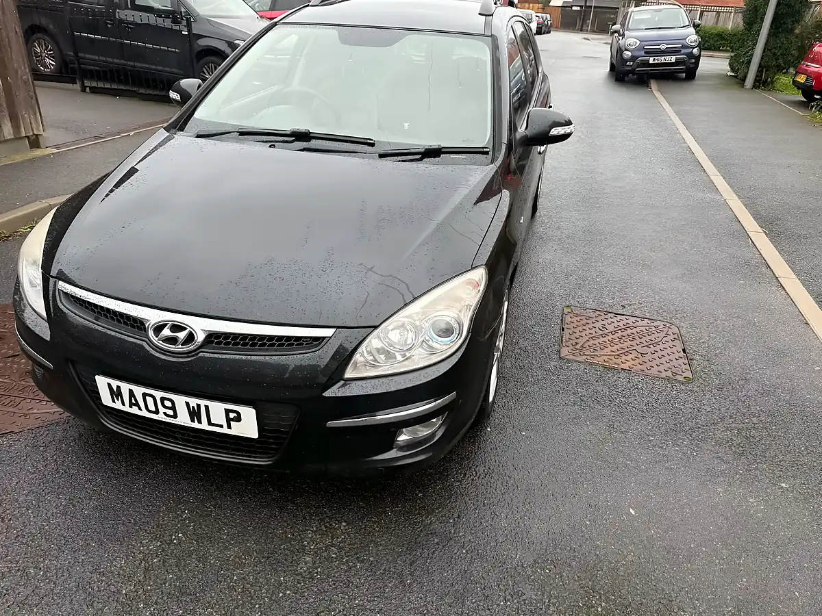 Used 2009 Hyundai i30 Premium Black - Interior and Exterior details 10