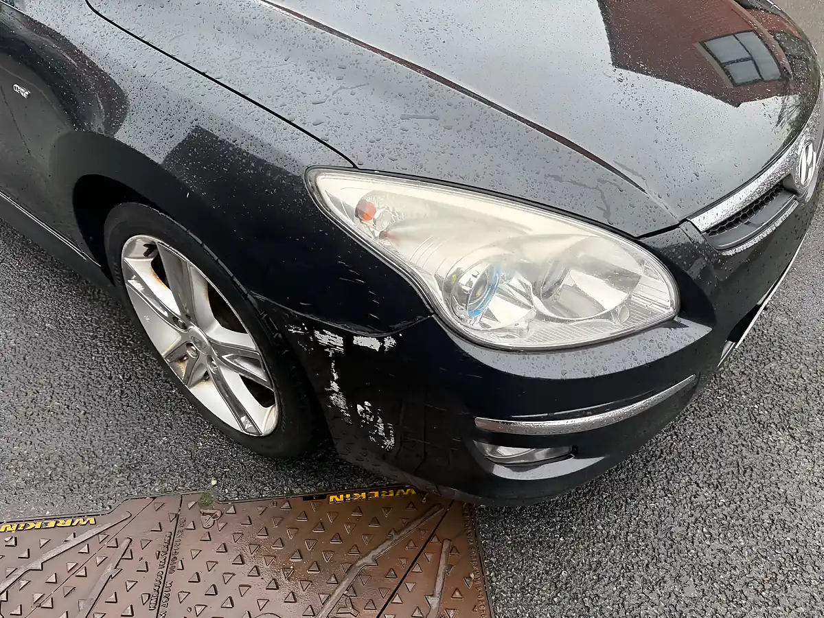 Used 2009 Hyundai i30 Premium Black - Interior and Exterior details 12
