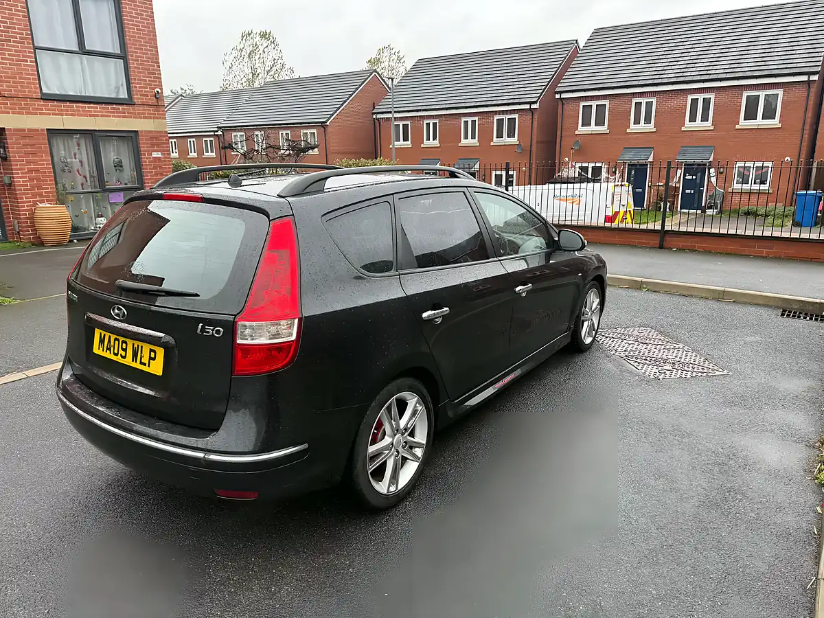 Used 2009 Hyundai i30 Premium Black - Interior and Exterior details 13