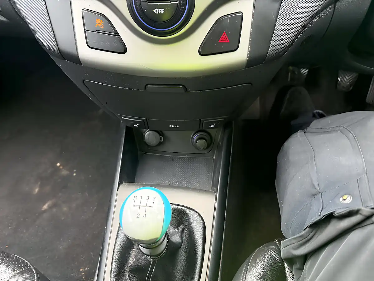 Used 2009 Hyundai i30 Premium Black - Interior and Exterior details 17