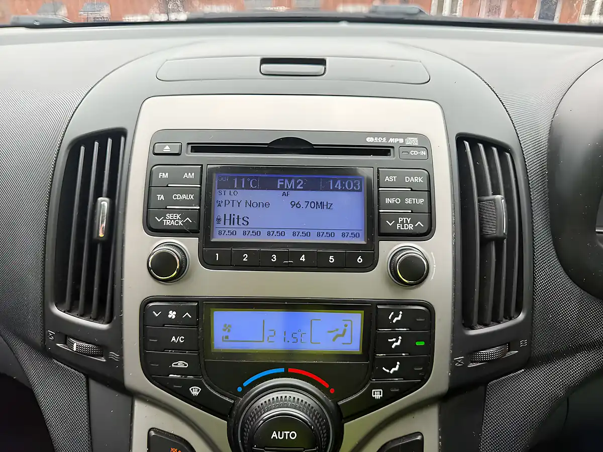 Used 2009 Hyundai i30 Premium Black - Interior and Exterior details 7