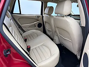 Used 2009 Jaguar X-Type Se Chilli Red - Interior and Exterior details 11