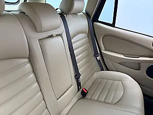 Used 2009 Jaguar X-Type Se Chilli Red - Interior and Exterior details 12