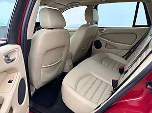 Used 2009 Jaguar X-Type Se Chilli Red - Interior and Exterior details 18