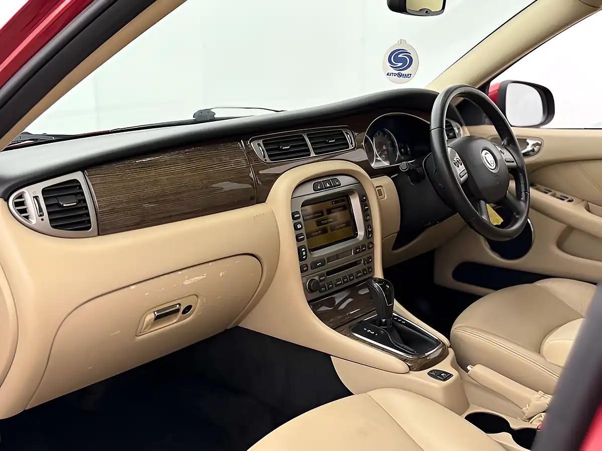Used 2009 Jaguar X-Type Se Chilli Red - Interior and Exterior details 19