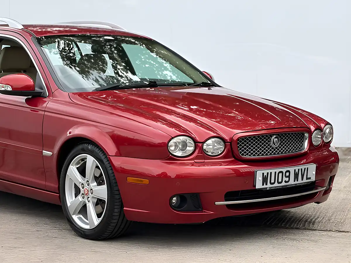 Used 2009 Jaguar X-Type Se Chilli Red - Interior and Exterior details 2