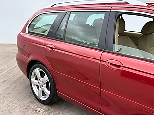 Used 2009 Jaguar X-Type Se Chilli Red - Interior and Exterior details 7