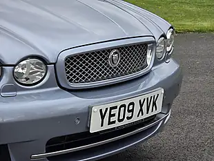 Used 2009 Jaguar X-Type Se Metallic Blue - Interior and Exterior details 11