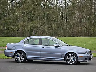 Used 2009 Jaguar X-Type Se Metallic Blue - Interior and Exterior details 13