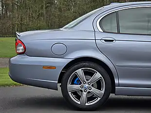 Used 2009 Jaguar X-Type Se Metallic Blue - Interior and Exterior details 16