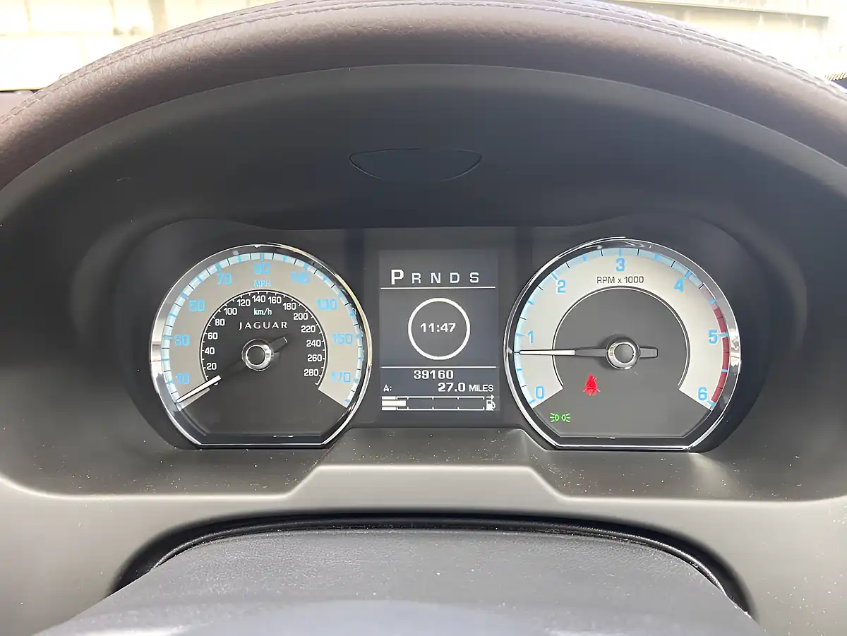 Used 2009 Jaguar Xf Luxury Frost Blue - Interior and Exterior details 10