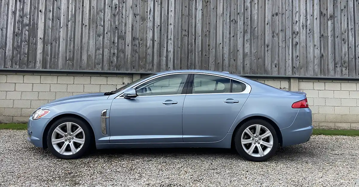 Used 2009 Jaguar Xf Luxury Frost Blue - Interior and Exterior details 4