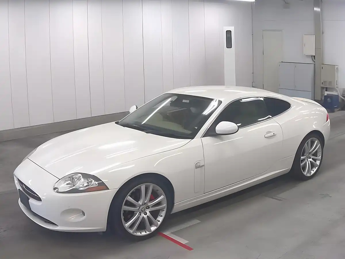 Used 2009 Jaguar Xk Coupe White - Interior and Exterior details 3