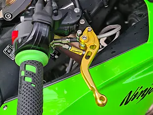 Used 2009 Kawasaki Ninja ZX-10R Green - Interior and Exterior details 16