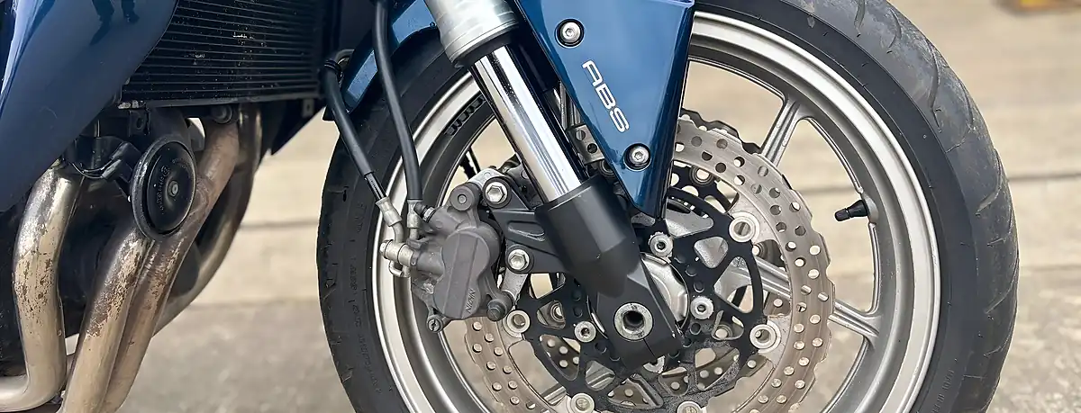 Used 2009 Kawasaki Z750 - Interior and Exterior details 12