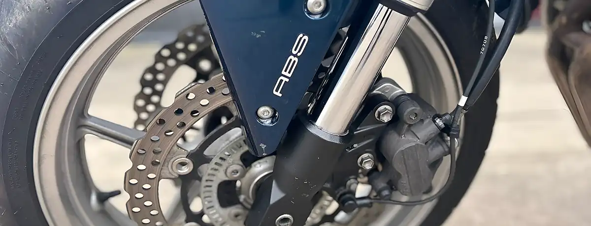 Used 2009 Kawasaki Z750 - Interior and Exterior details 13