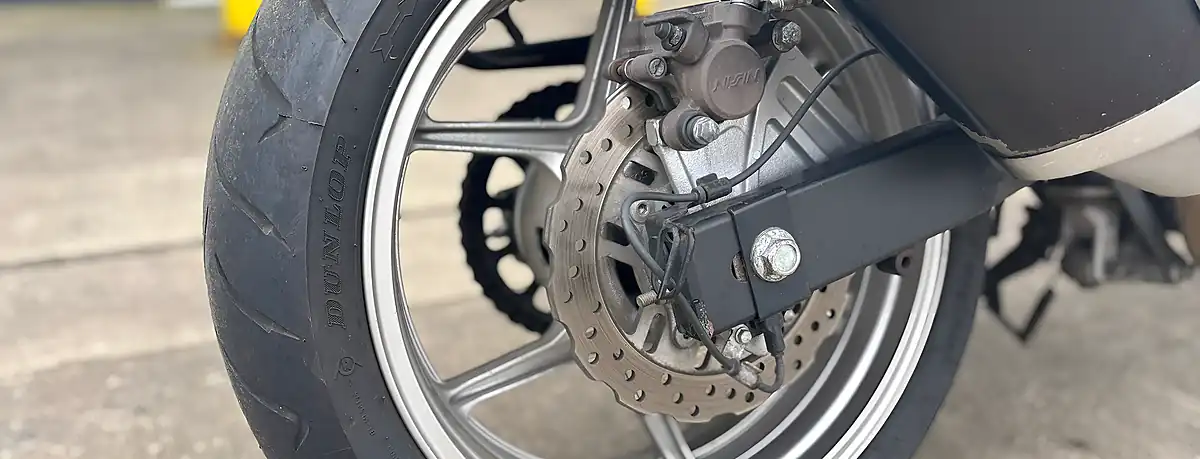 Used 2009 Kawasaki Z750 - Interior and Exterior details 4